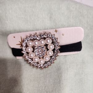 Elegant Pearl and Crystal Hair Clip